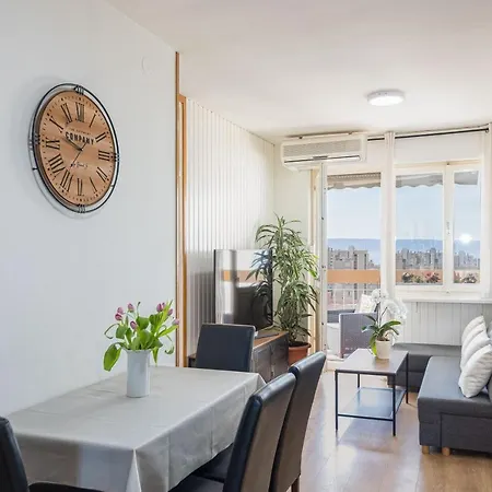 アパート Tranquil Retreat W/ Balcony Sea View & Workspace *