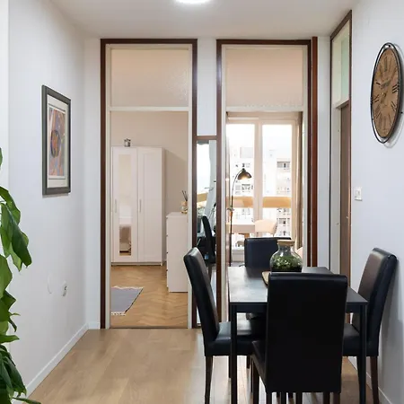 アパート Tranquil Retreat W/ Balcony Sea View & Workspace *