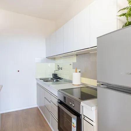 Tranquil Retreat W/ Balcony Sea View & Workspace * سبليت